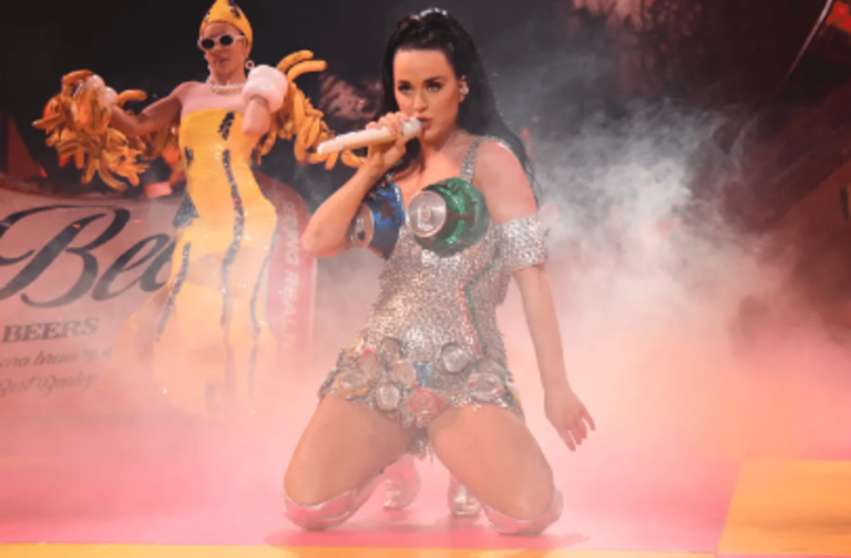 Katy Perry Claimed That The Eye-Glitch That Made The Rounds Was An Act